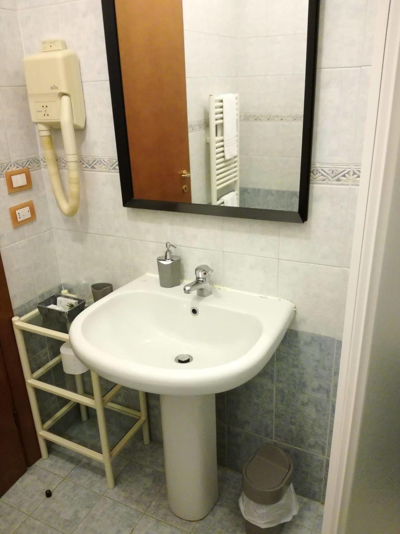 Hotel Doc กาเนลลี ภายนอก รูปภาพ